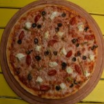 بيتزا البحر المتوسط ​​عملاقة (42 سم)