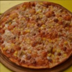 بيتزا تونة عملاقة (42 سم)