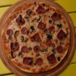 بيتزا حجم كبير أكاديمي إكسترا (32 سم)
