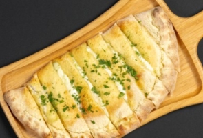 GARLIC BREAD