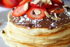 Nutella Pancake with Strawberry