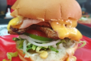 Mozzarella Chicken Burger